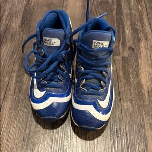 Boys Baseball Cleats.